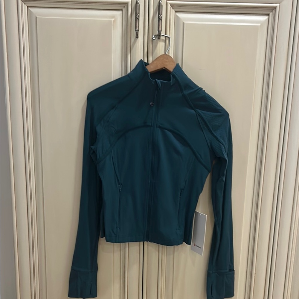 Lululemon Ribbed Nulu Cropped Define Jacket size 6